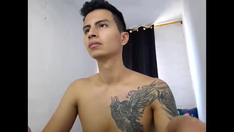 Snapshot of velk_hot1 chatting on January 8, 5:37 pm velk_hot1 online show from January 8, 5:37 pm
