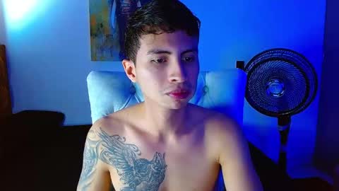 velk_hot1 online show from March 21, 1:26 pm