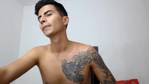Snapshot of velk_hot1 chatting on March 8, 5:25 am velk_hot1 online show from March 8, 5:25 am