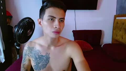velk_hot1 online show from June 18, 1:05 pm
