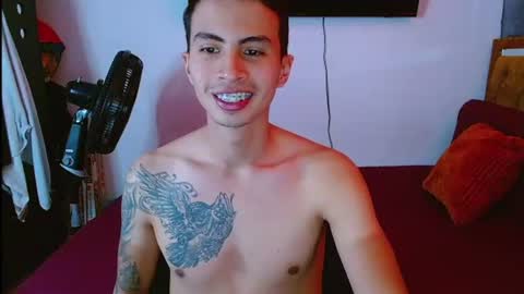 velk_hot1 online show from June 24, 1:36 pm