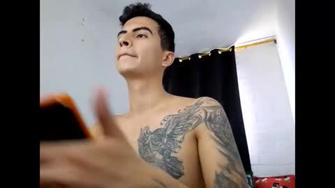 Snapshot of velk_hot1 chatting on January 15, 6:19 pm velk_hot1 online show from January 15, 6:19 pm