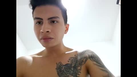 Snapshot of velk_hot1 chatting on January 13, 1:56 am velk_hot1 online show from January 13, 1:56 am