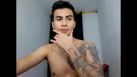 Snapshot of velk_hot1 chatting on January 19, 2:04 am velk_hot1 online show from January 19, 2:04 am