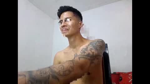 Snapshot of velk_hot1 chatting on February 20, 9:53 pm velk_hot1 online show from February 20, 9:53 pm