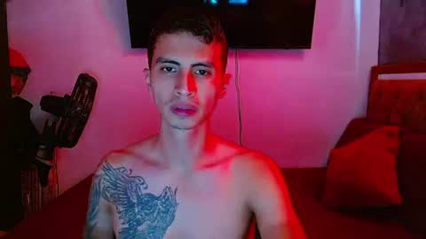 velk_hot1 online show from June 15, 1:47 pm
