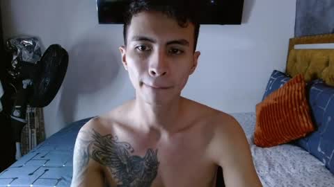 velk_hot1 online show from April 27, 11:51 am