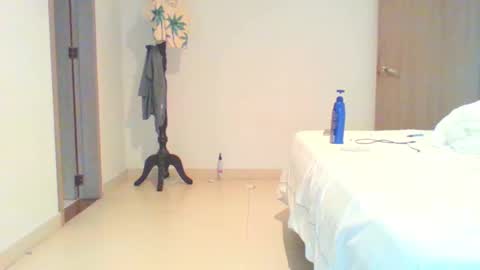 Snapshot of vergagolosa22 chatting on January 11, 6:23 pm vergagolosa22 online show from January 11, 6:23 pm
