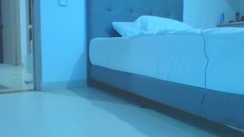 Snapshot of vergagolosa22 chatting on January 26, 1:41 am vergagolosa22 online show from January 26, 1:41 am