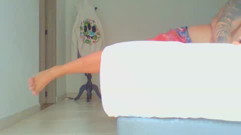 Snapshot of vergagolosa22 chatting on January 6, 7:56 pm vergagolosa22 online show from January 6, 7:56 pm