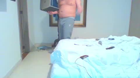Snapshot of vergagolosa22 chatting on December 5, 2:20 am vergagolosa22 online show from December 5, 2:20 am
