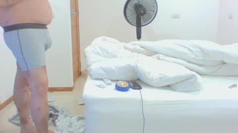 Snapshot of vergagolosa22 chatting on October 28, 4:59 am vergagolosa22 online show from October 28, 4:59 am