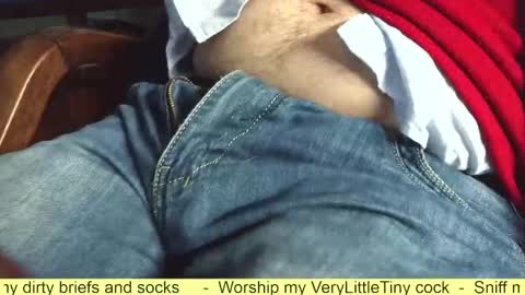 Snapshot of verylittletiny chatting on October 20, 9:24 am Erik online show from October 20, 9:24 am