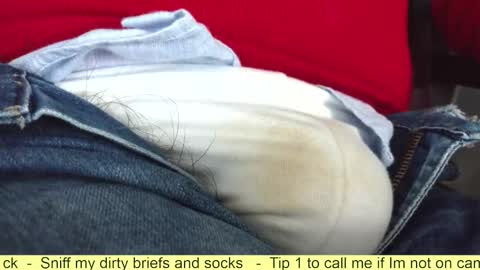 Snapshot of verylittletiny chatting on October 27, 10:17 am Erik online show from October 27, 10:17 am