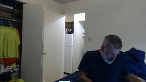 Snapshot of veryveryhairmanindenver chatting on September 8, 11:59 pm hairy man online show from September 8, 11:59 pm