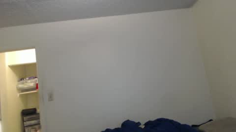 Snapshot of veryveryhairmanindenver chatting on December 14, 1:39 am hairy man online show from December 14, 1:39 am
