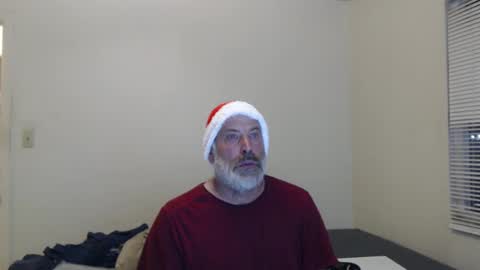 Snapshot of veryveryhairmanindenver chatting on December 26, 12:46 am hairy man online show from December 26, 12:46 am