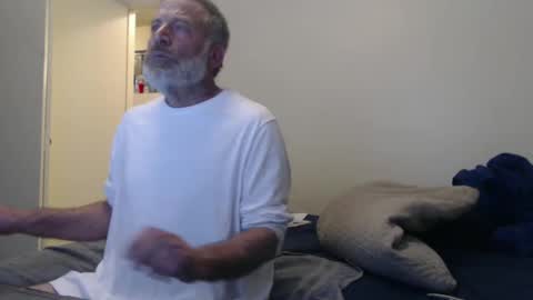 Snapshot of veryveryhairmanindenver chatting on February 12, 12:48 am hairy man online show from February 12, 12:48 am