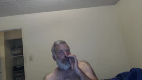 Snapshot of veryveryhairmanindenver chatting on December 7, 1:58 am hairy man online show from December 7, 1:58 am