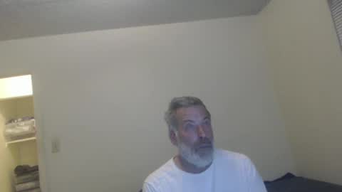 Snapshot of veryveryhairmanindenver chatting on December 21, 12:53 am hairy man online show from December 21, 12:53 am