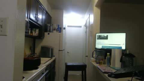 Snapshot of veryveryhairmanindenver chatting on September 16, 12:34 am hairy man online show from September 16, 12:34 am