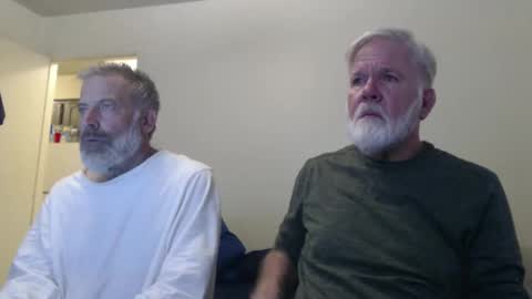 Snapshot of veryveryhairmanindenver chatting on February 17, 12:54 am hairy man online show from February 17, 12:54 am