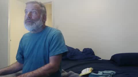 Snapshot of veryveryhairmanindenver chatting on February 26, 1:11 am hairy man online show from February 26, 1:11 am