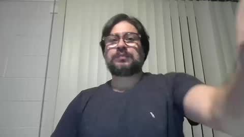 Snapshot of vesturelove chatting on October 14, 4:19 am vesturelove online show from October 14, 4:19 am