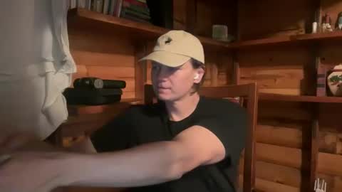 HendasWerout online show from December 22, 3:14 am