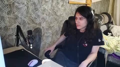 Snapshot of vialeras chatting on December 28, 2:54 am vialeras online show from December 28, 2:54 am