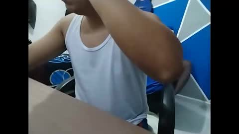 vic__c9093 online show from February 7, 3:30 pm