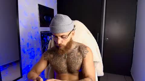 vickingcock7 online show from May 13, 2:52 am