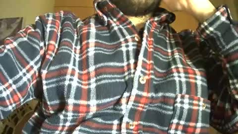 Snapshot of victorhume chatting on December 15, 11:31 pm VictorHume online show from December 15, 11:31 pm