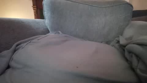 videscent online show from April 26, 11:23 pm