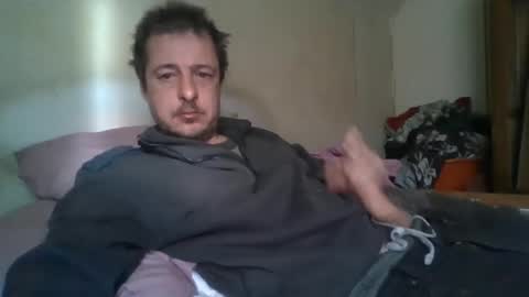 Snapshot of vids1977 chatting on March 9, 3:38 pm vids1977 online show from March 9, 3:38 pm