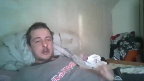 Snapshot of vids1977 chatting on February 9, 4:29 pm vids1977 online show from February 9, 4:29 pm