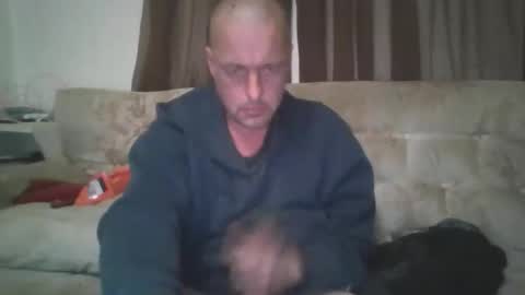 vids1977 online show from October 28, 12:35 am