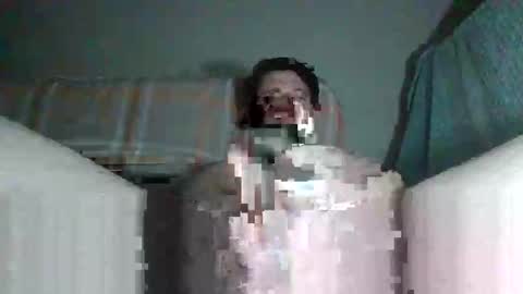 Snapshot of vikbika2 chatting on February 10, 7:17 pm Tom reunz online show from February 10, 7:17 pm