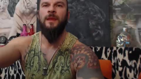 Snapshot of viking_me chatting on December 13, 8:15 pm viking online show from December 13, 8:15 pm