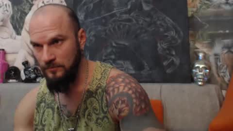 Snapshot of viking_me chatting on February 5, 7:53 pm viking online show from February 5, 7:53 pm