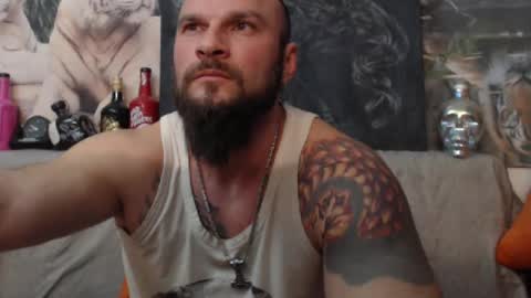 Snapshot of viking_me chatting on February 22, 7:10 pm viking online show from February 22, 7:10 pm