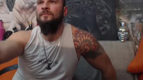 Snapshot of viking_me chatting on February 10, 9:15 pm viking online show from February 10, 9:15 pm