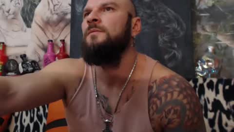 Snapshot of viking_me chatting on December 2, 8:31 pm viking online show from December 2, 8:31 pm
