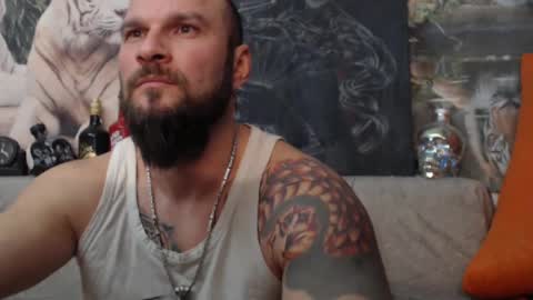 Snapshot of viking_me chatting on January 12, 7:10 pm viking online show from January 12, 7:10 pm