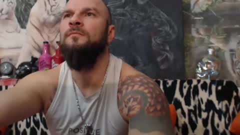 Snapshot of viking_me chatting on December 29, 8:15 pm viking online show from December 29, 8:15 pm