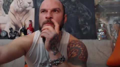 Snapshot of viking_me chatting on January 18, 8:30 pm viking online show from January 18, 8:30 pm