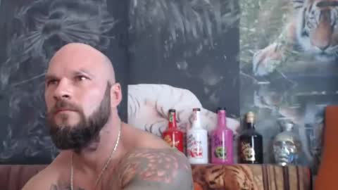 Snapshot of viking_me chatting on September 9, 9:42 am viking online show from September 9, 9:42 am
