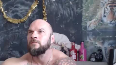 viking online show from March 28, 10:15 am