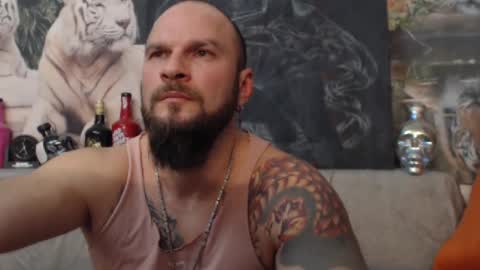 Snapshot of viking_me chatting on February 3, 8:46 pm viking online show from February 3, 8:46 pm