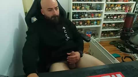 vikingc0ck_ online show from December 1, 4:32 pm